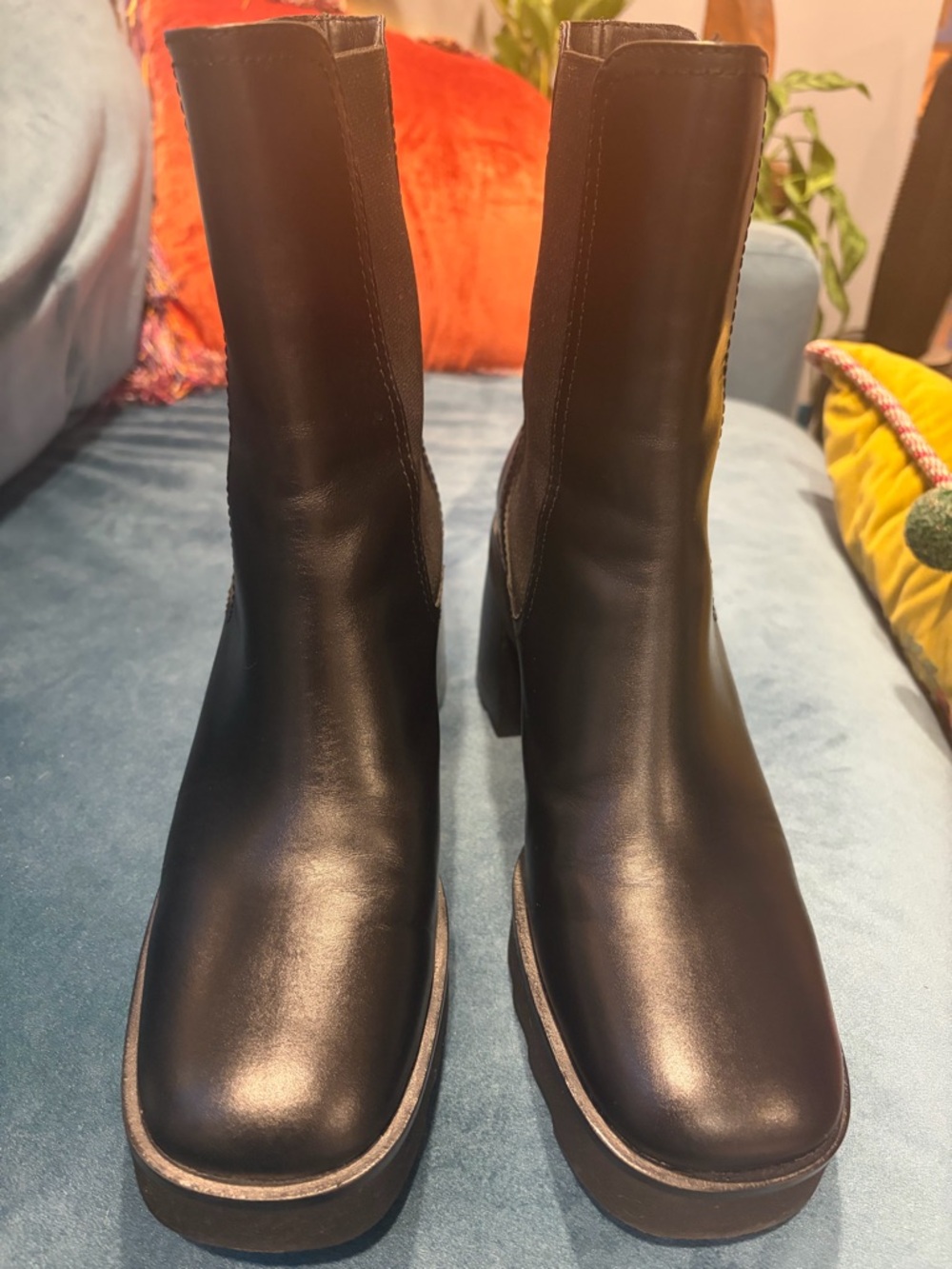 The Kooples Black Leather Chelsea Ankle Boots Retail $520 Worn Once FRA 41 US 10 - Picture 8 of 15